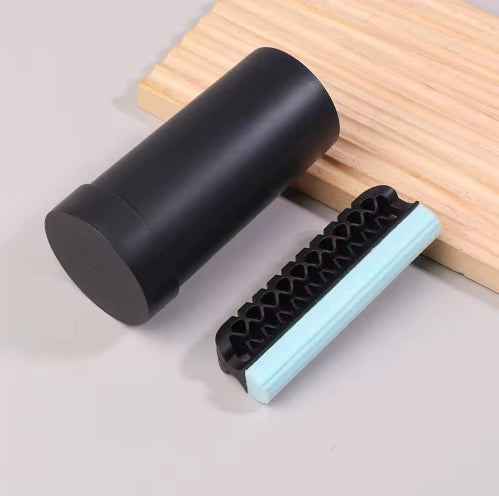 ClipClean™ Hair Cleanup Brush