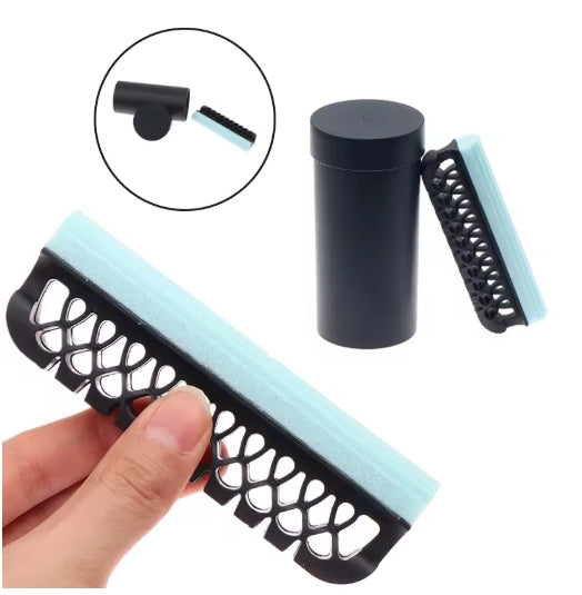 ClipClean™ Hair Cleanup Brush